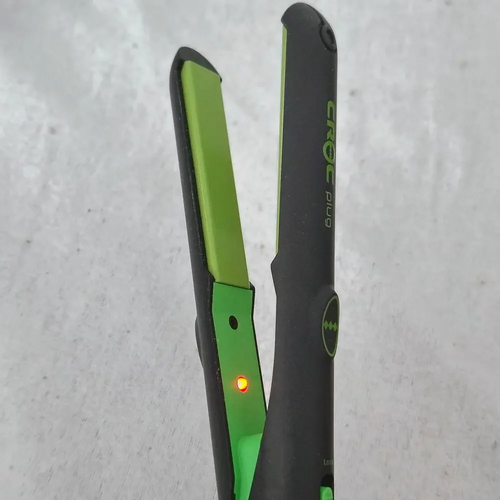 Croc Plug Ceramic Mini Flat Iron Hair Straightening Travel Haircare Green